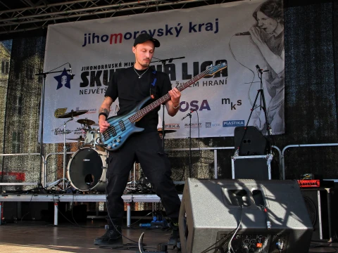 3. 10. Skutečná liga — fotografie 23