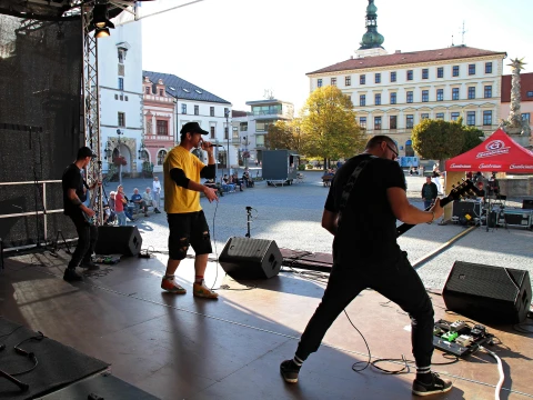 3. 10. Skutečná liga — fotografie 28