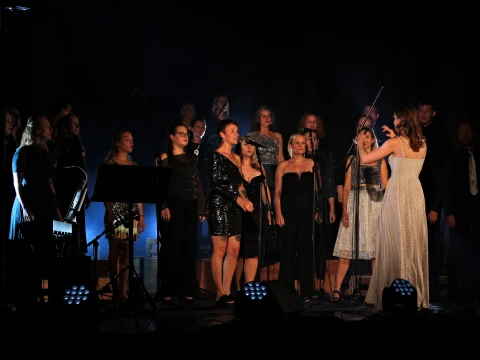 10. 10. Acapella koncert Za5 & Mezihlasy — fotografie 6