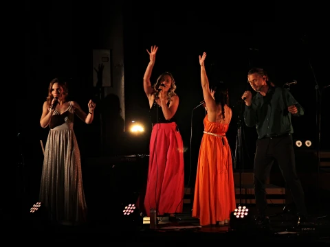 10. 10. Acapella koncert Za5 & Mezihlasy — fotografie 19